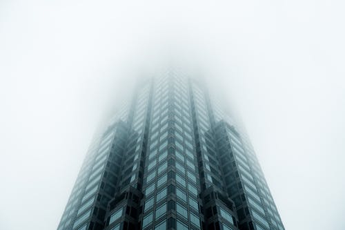 高层建筑的低角度照片 · 免费素材图片