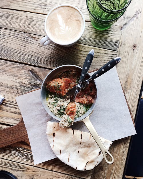 锅里装满熟食 · 免费素材图片