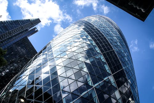 玻璃高层建筑 · 免费素材图片
