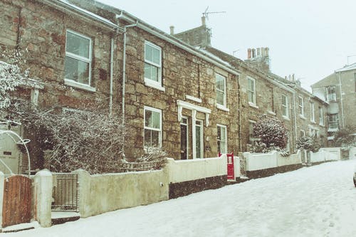 冬季房屋照片 · 免费素材图片