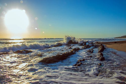 海滨和太阳的肖像摄影 · 免费素材图片