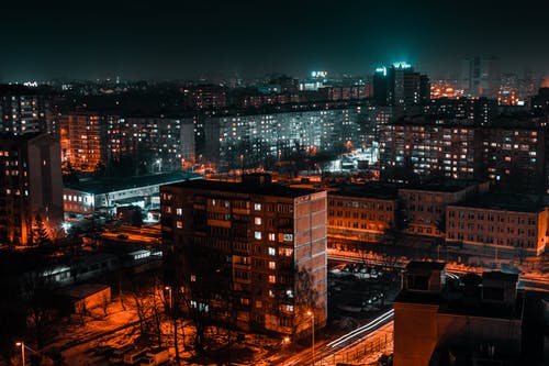 鸟瞰城市的傍晚 · 免费素材图片