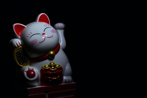 Maneki Neko小雕像的照片 · 免费素材图片