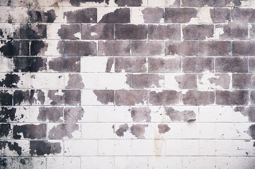 白色和灰色的混凝土砖墙 · 免费素材图片