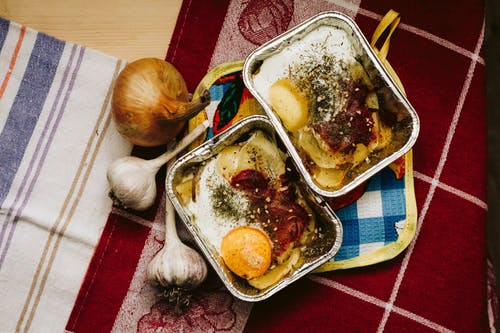 煮熟的盘子的顶视图照片 · 免费素材图片