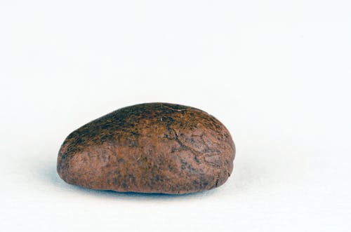棕色和黑色的石头 · 免费素材图片