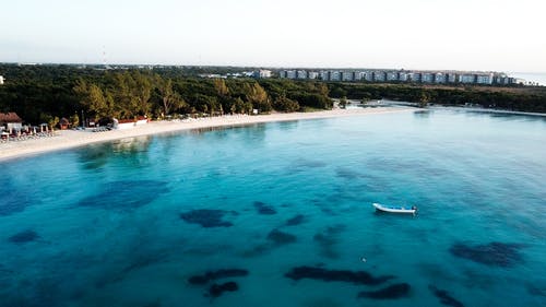 海滩鸟瞰图 · 免费素材图片