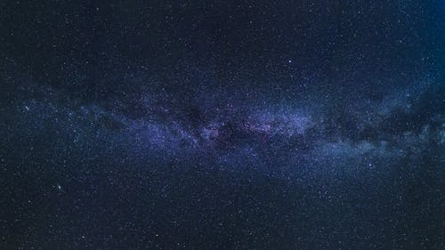 蓝色和紫色的宇宙天空 · 免费素材图片