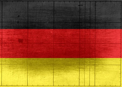 德国国旗画在木制的背景 · 免费素材图片