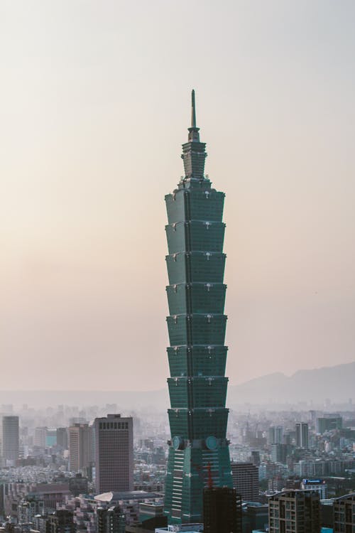 台北101在晴朗的天空下白天 · 免费素材图片