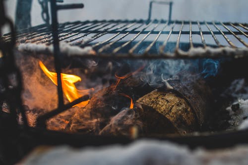 烧烤木柴 · 免费素材图片