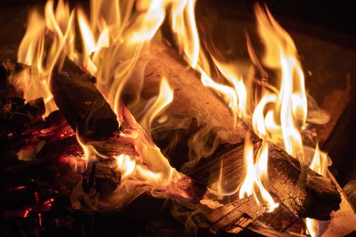 燃烧篝火 · 免费素材图片