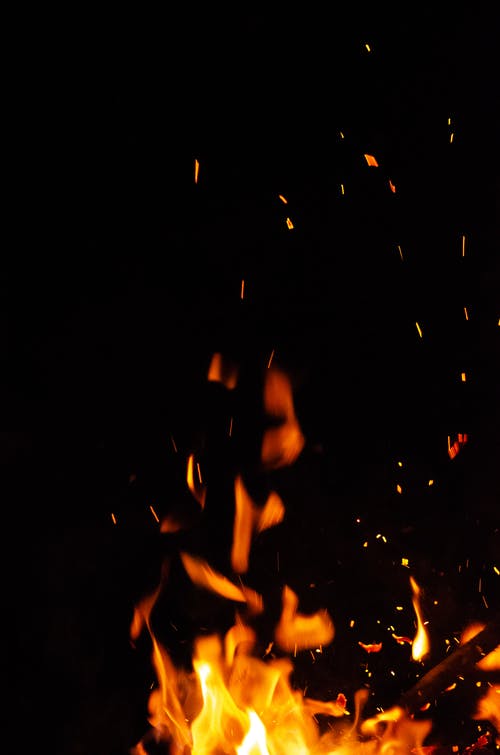暗区之火摄影 · 免费素材图片