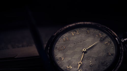 复古手表的特写摄影 · 免费素材图片