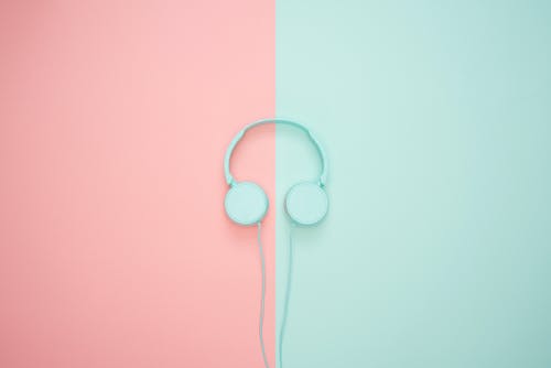 白色耳机 · 免费素材图片