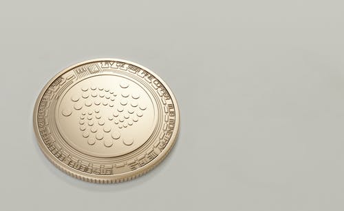圆形金色硬币 · 免费素材图片
