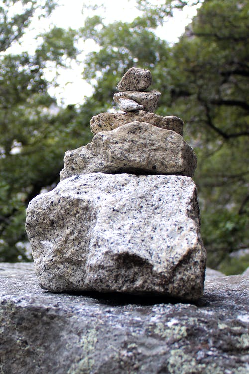 灰色平衡石的照片 · 免费素材图片