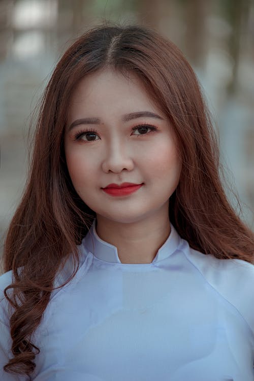 一个女人的特写摄影 · 免费素材图片