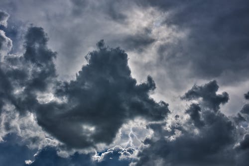 乌云摄影 · 免费素材图片