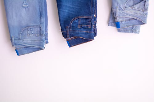 蓝色牛仔裤 · 免费素材图片