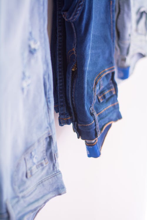 蓝色牛仔底裤 · 免费素材图片