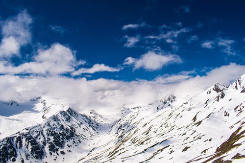 白云雪山 · 免费素材图片