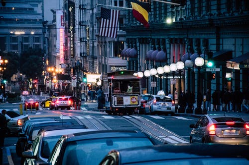 白路火车 · 免费素材图片