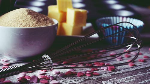 在灰色扫的特写摄影中 · 免费素材图片