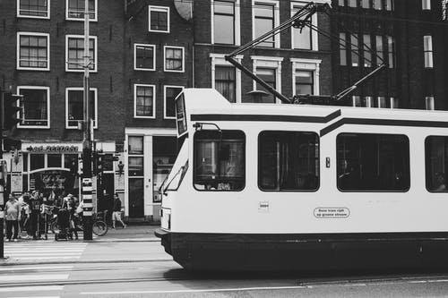 有关交通系统, 人, 城市的免费素材图片