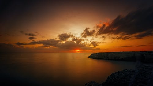 黄昏时的海洋风景 · 免费素材图片