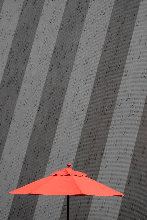 红色露台伞的特写照片 · 免费素材图片