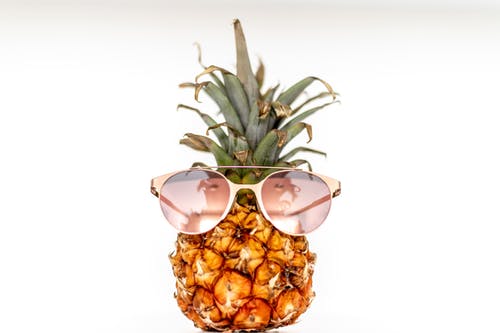 菠萝与太阳镜 · 免费素材图片