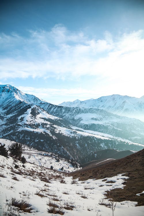被雪覆盖的山脉的照片 · 免费素材图片
