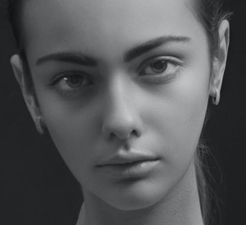 女人的脸 · 免费素材图片