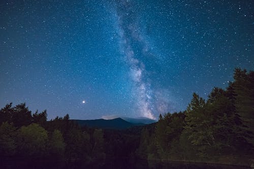 夜空的风景 · 免费素材图片