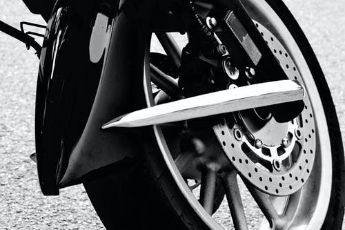 摩托车轮胎 · 免费素材图片