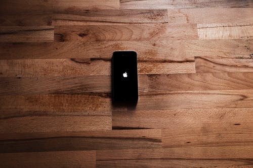 太空灰iphone 5s · 免费素材图片