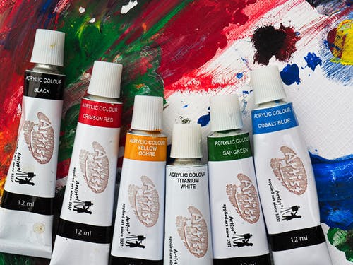 多种颜色的艺术家彩色软管 · 免费素材图片