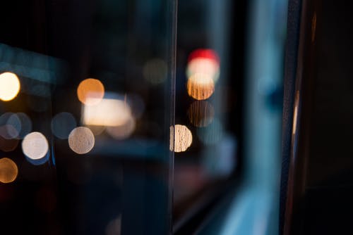 五彩的散景灯 · 免费素材图片