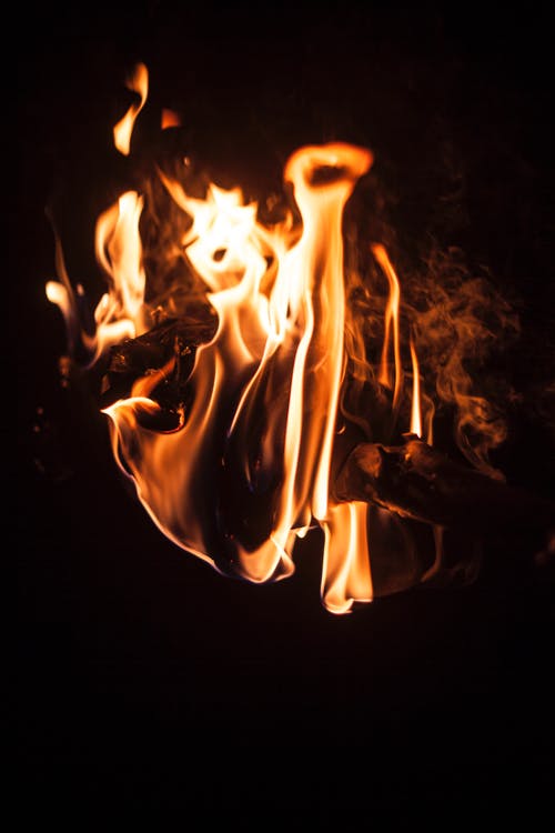 篝火的特写摄影 · 免费素材图片