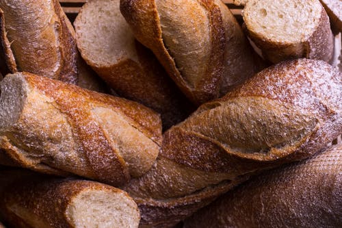 法国面包的特写照片 · 免费素材图片