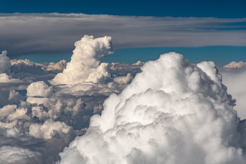 天空下的白云 · 免费素材图片