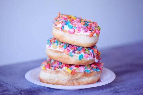 堆的甜甜圈 · 免费素材图片