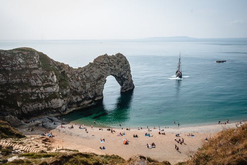 平静的水体 · 免费素材图片