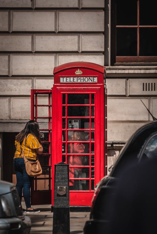 红色电话亭 · 免费素材图片