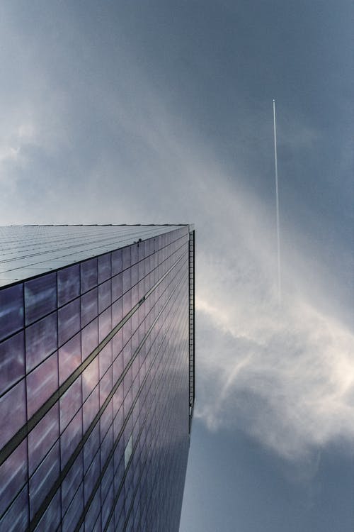 建筑物的蠕虫怀照片 · 免费素材图片