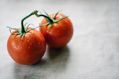 两个西红柿 · 免费素材图片