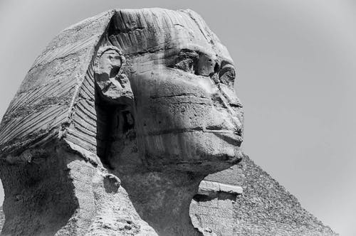 吉萨大狮身人面像的灰度照片 · 免费素材图片