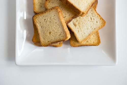 盘切面包 · 免费素材图片