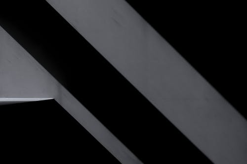 黑色和白色线图 · 免费素材图片